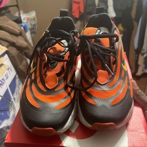 Nike sneakers kids 4.5